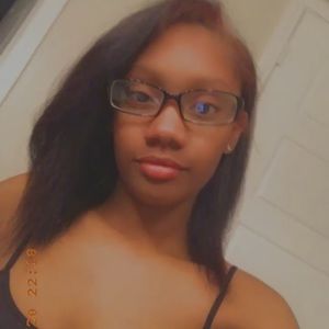 Meet your Posher, Mackenzie